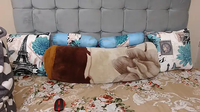 ChocolateClit webcam