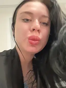 AlishaOfThorns webcam