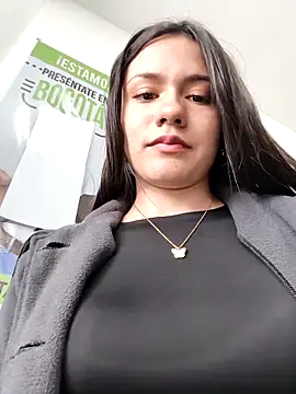 CHARLOTTE__05 webcam