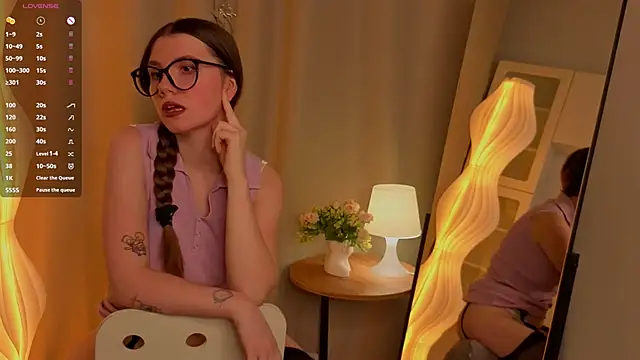 melitamoote (F young) - Lift up my dress