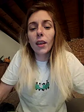 Miss_North from StripChat is Freechat