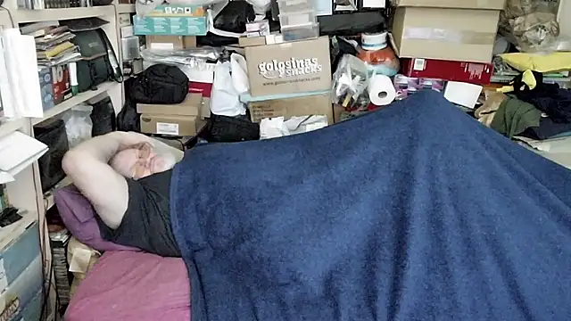 hadeszeuss2 (M mature) - #beardy #big #big-balls #blondes #hairy #hd #masturbation #mature #small-audience #small-cock #spanish #spanish-speaking #straight #uncut #white