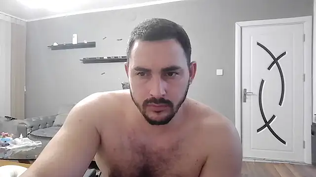 mastermute (M young) - #brunettes #cam2cam #flashing #flexing #foot-fetish #hd #middle-priced-privates #muscular #small-audience #straight #white #young