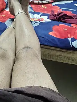 Webcam Model (Tamilrojanew) is live