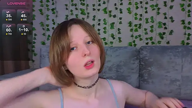 c0ralynx (T young) - Strip Dance Show