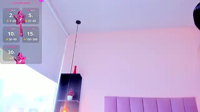 violet_myerrs webcam