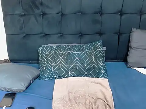 CaramelBootty webcam