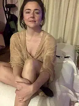 Webcam Model (Mia_Winters)  is live.Free join now!