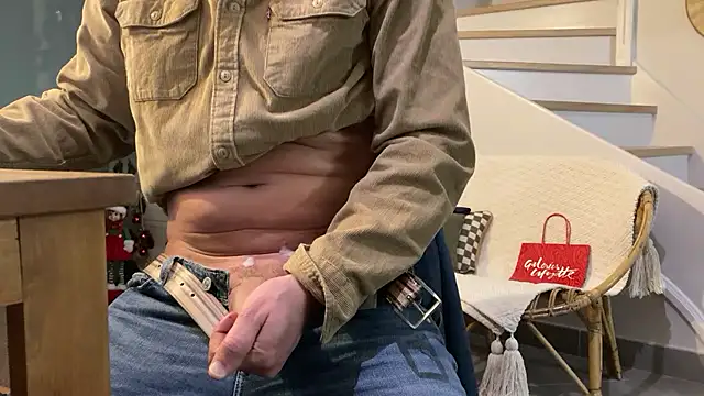 thelutty (M mature) - Orgasme sur mon ventre