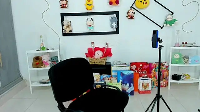 Gregorii_adams webcam