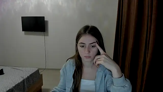 LilyHaart webcam