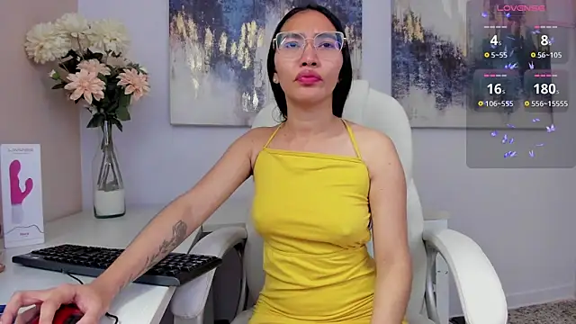 lucyy_liiuu webcam