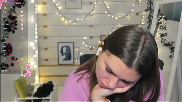 Josephine_Kiss webcam