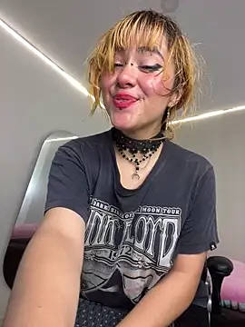 NinaSakura_Eup webcam