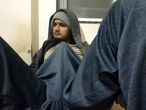 young-hairy-jon webcam