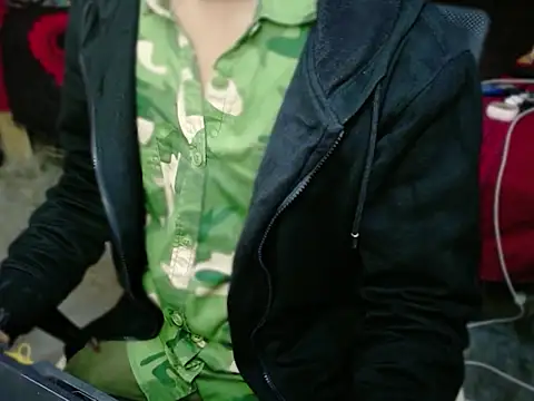 ChiseledCharm webcam