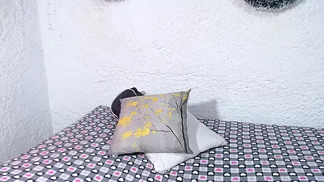 alise_coronado webcam