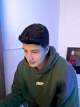 Goldenknight33 webcam