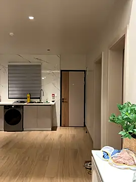 Webcam Model (Lexiluv1)  is live.Free join now!