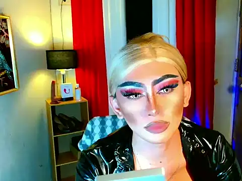 HOLLYWOOD_QUEEN_88 webcam