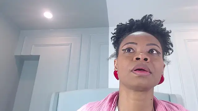 ChantalGarner webcam