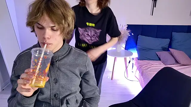 Bonnie_And_C1yde webcam