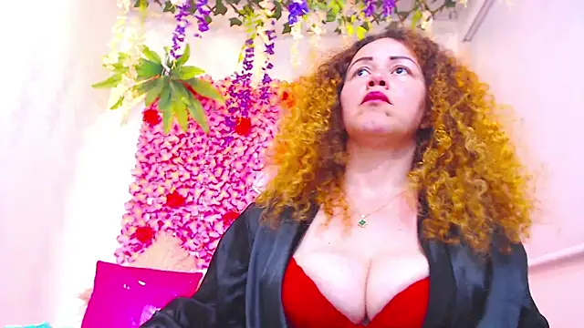 BLONDE_SEXYHOT webcam