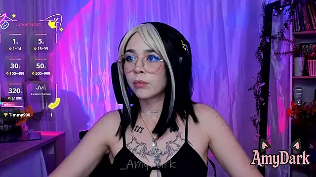 _AmyDark webcam
