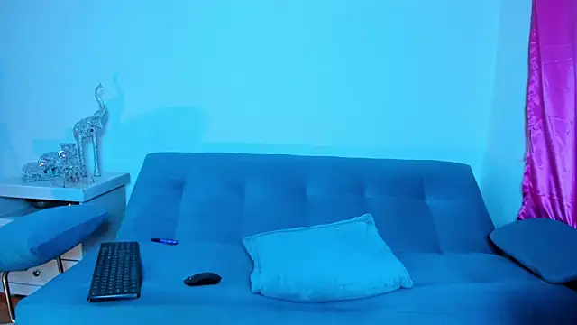 Victoria_Jonness webcam