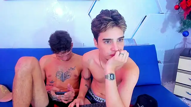 Alex_jeins_at webcam