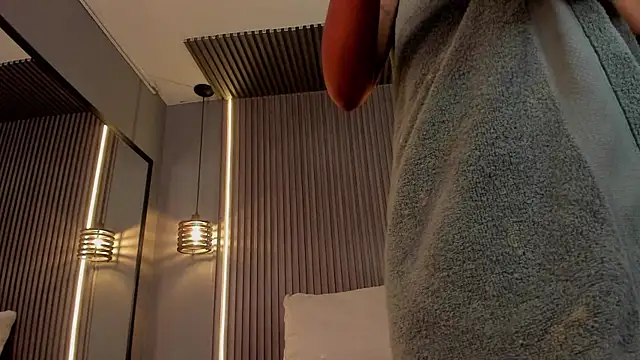 alahia_betancurx webcam