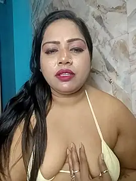 Webcam Model (hornypriya696) is live