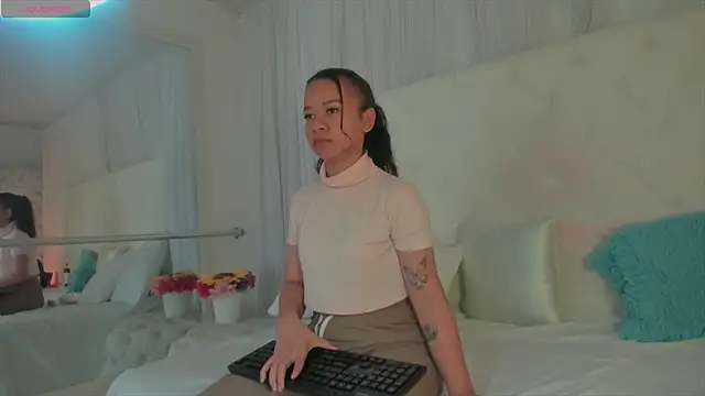 brithany_rousee webcam