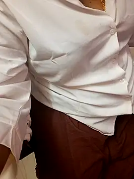 Tamil_Ammani webcam