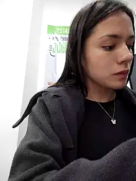 CHARLOTTE__05 webcam