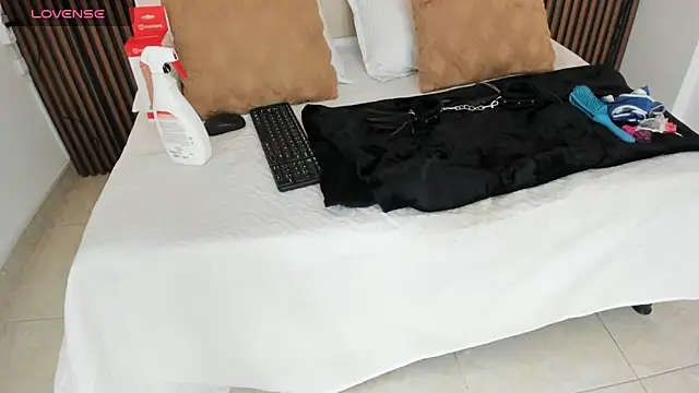 catiusca_reyes_03 webcam