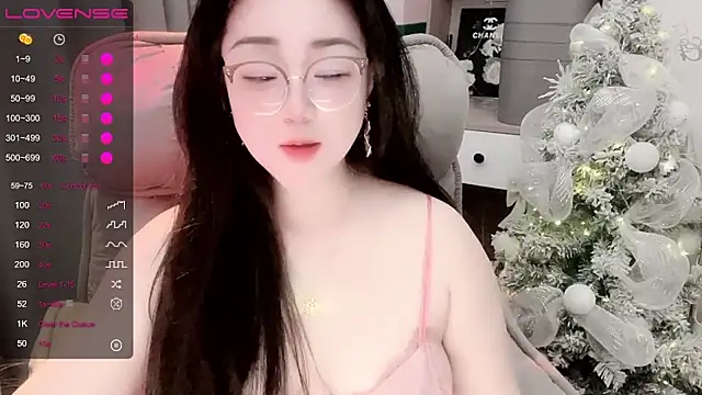 Monica-666888- webcam