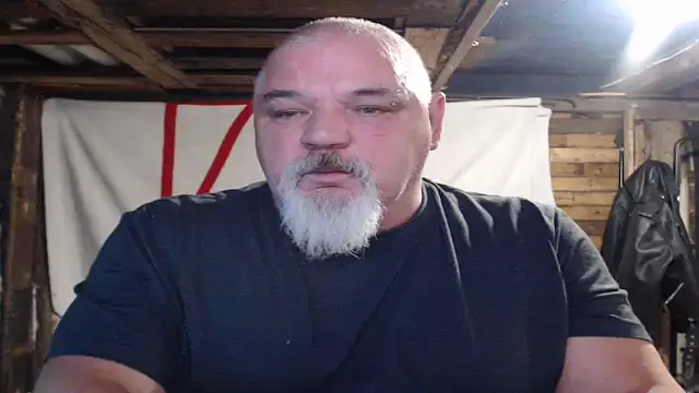 Newfiesausage1972 webcam