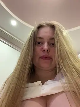 DeniMilkyyyyy webcam