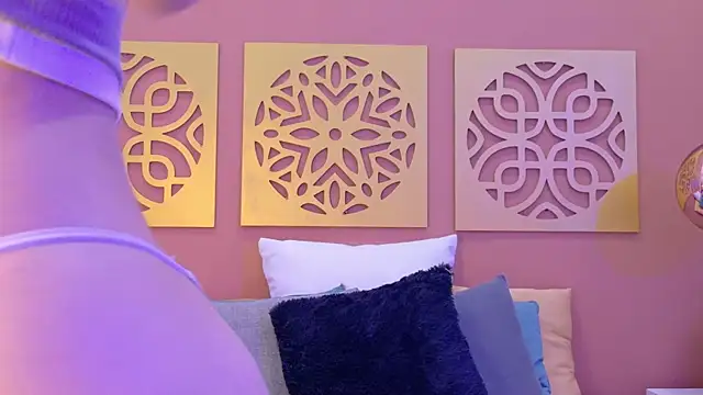 Pettite_Alice webcam