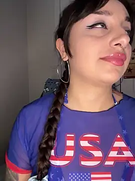 CharmingMaddie webcam