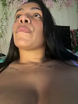 ArielleMillerr- webcam