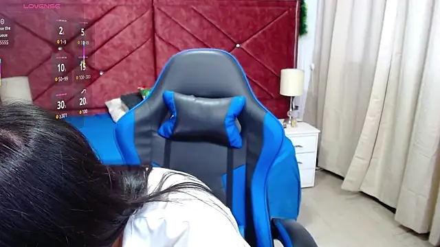 victoria_adams07 webcam