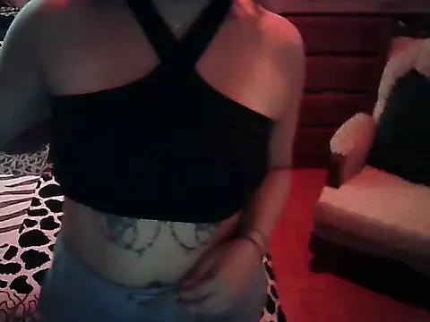 FallsForHerSmile webcam