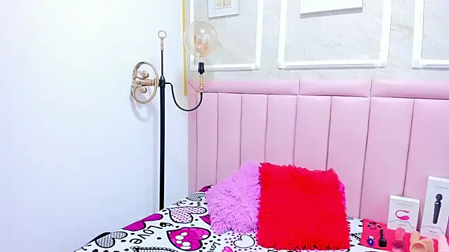 HoollyHendrix webcam