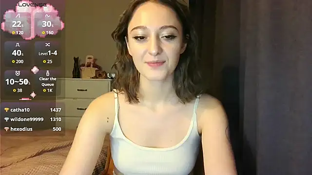 white_liillyy webcam