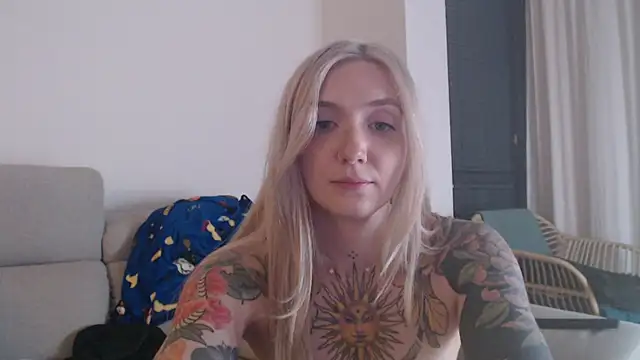 tattoobbgirl webcam