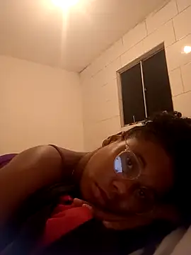 PrettahSantos webcam