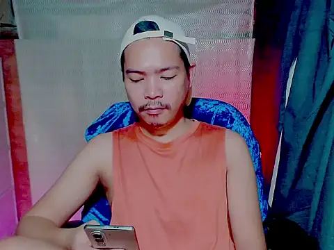 MANIACasianX webcam