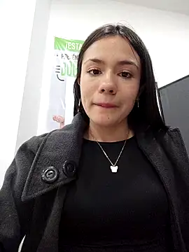 CHARLOTTE__05 webcam